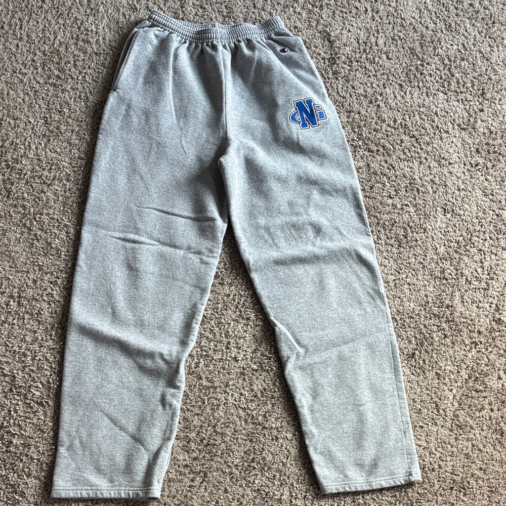 UNG champion sweatpants